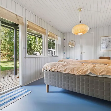 Feriehus Renovated Near Water And Nature Højslev