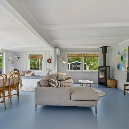 Renovated Near Water And Nature Højslev