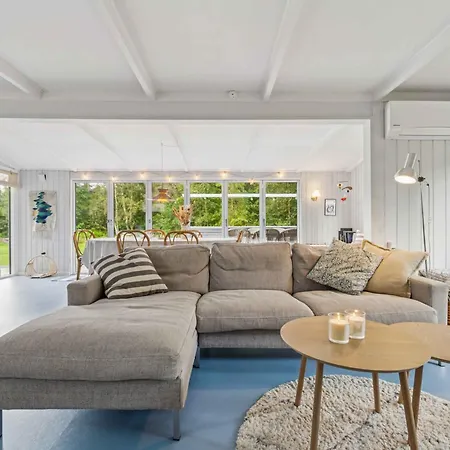 Semesterbostad Renovated Near Water And Nature Højslev