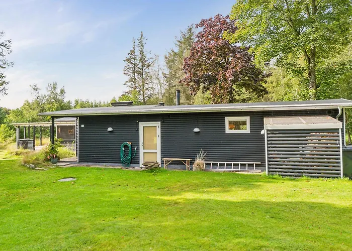 Semesterbostad Renovated Near Water And Nature *