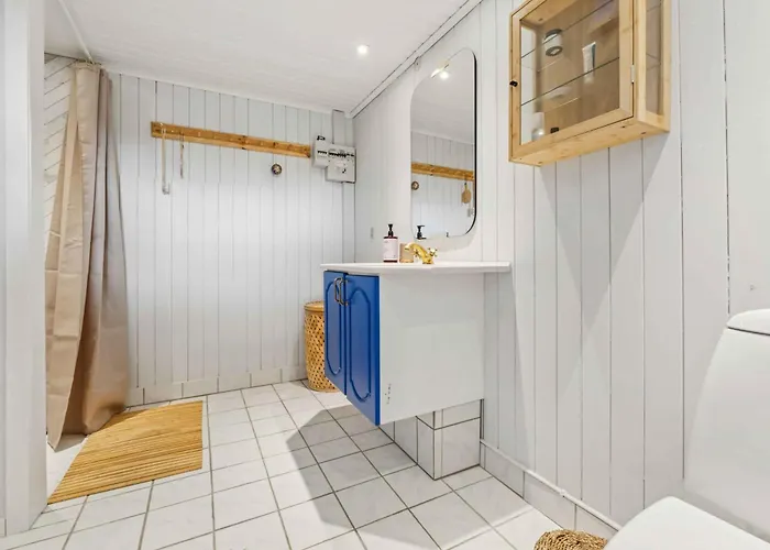 Renovated Near Water And Nature *